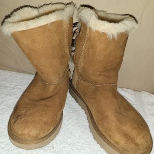 UGG  brown bow boots